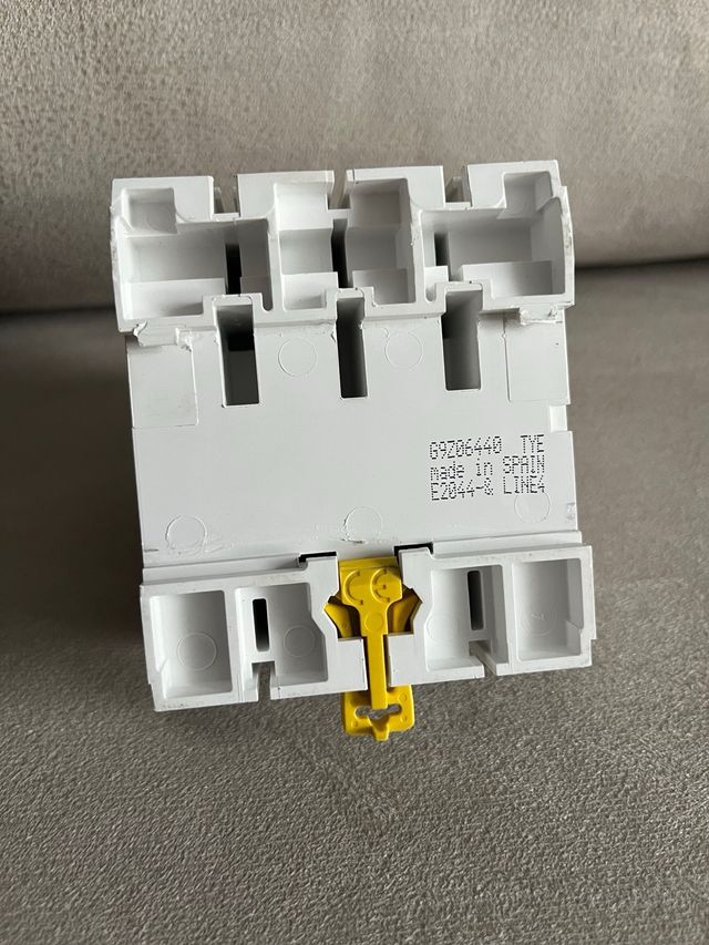 Interruptor Diferencial Schneider 40A 300mA