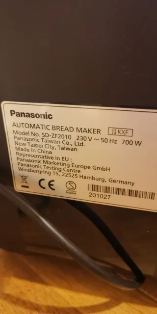 Panificadora Panasonic Negra SD-ZF2010