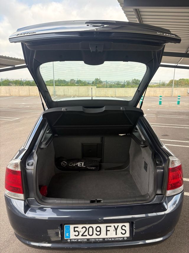 Opel Vectra 1.9 CDTI ELEGANCE