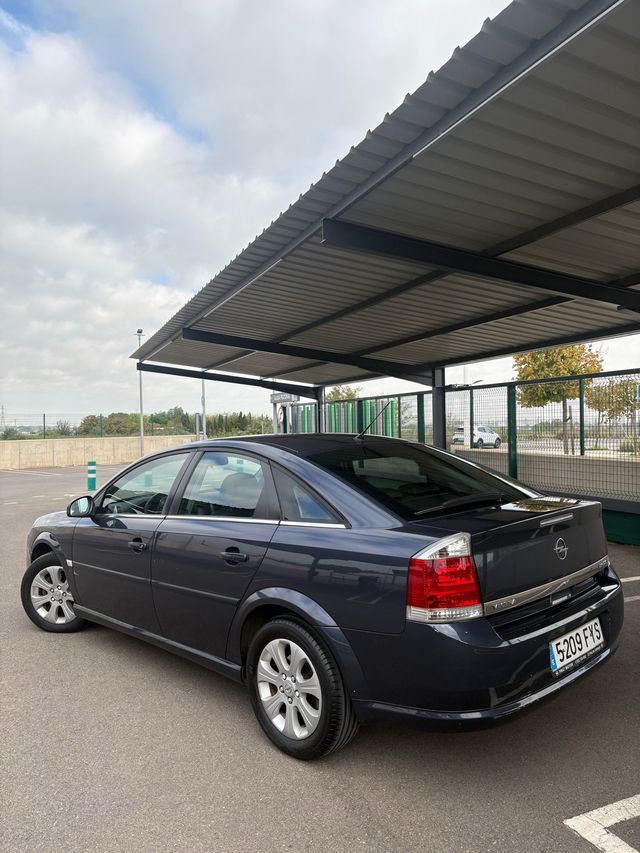 Opel Vectra 1.9 CDTI ELEGANCE
