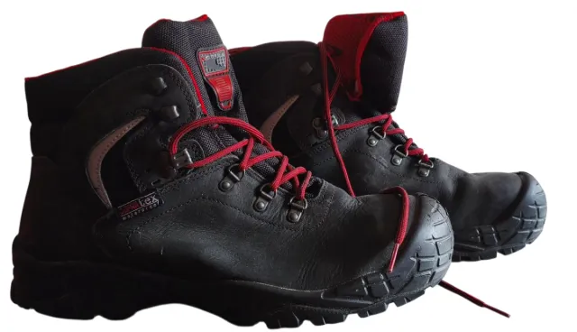 Stivali di sicurezza Cofra Hiker neri e rossi