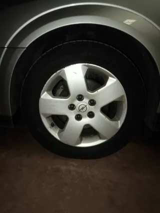Llantas Opel Vectra Signum con neumático nuevo