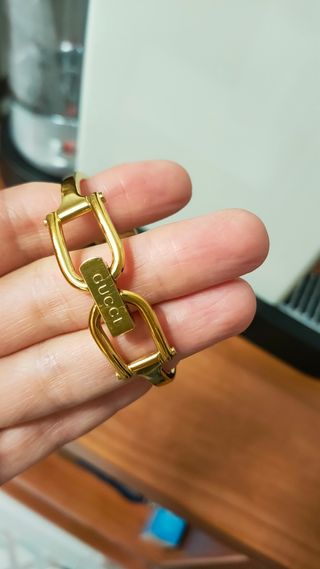 Reloj Gucci 1500L Dorado con Caja Original