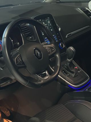 Renault Grand Scénic BOSE Energy dCi 81kW (110CV) eco2 7p E6