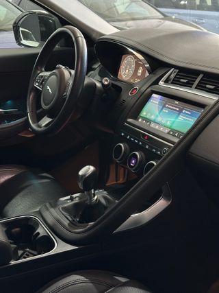 Jaguar E-Pace Jaguar E-Pace 2.0D 110kW R-Dynamic