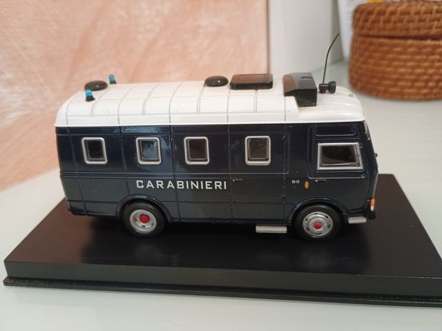 Modellino Iveco A 55 F 13 Carabinieri