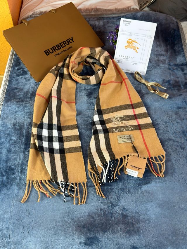 Bufanda Burberry Clásica Check Beige