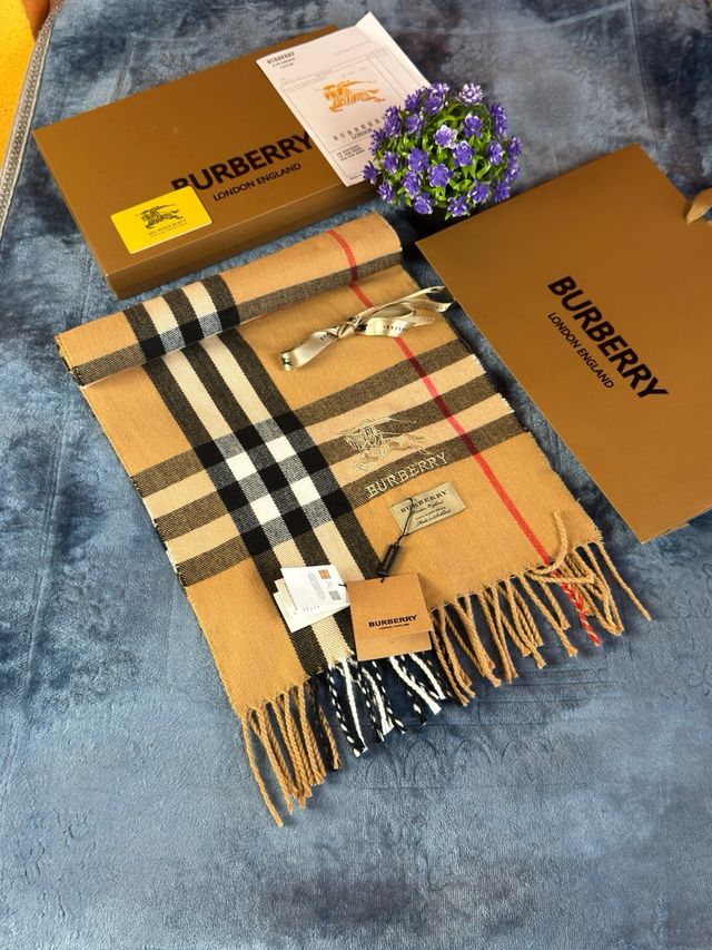 Bufanda Burberry Clásica Check Beige