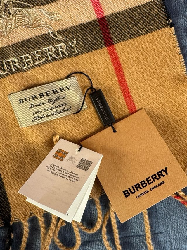 Bufanda Burberry Clásica Check Beige