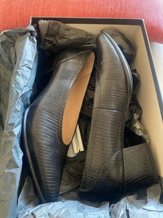 Zapatos Unisa piel negros talla 37