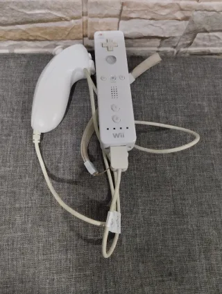 Mando Wii + Nunchuk Nintendo