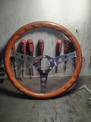 Volante madera clásico