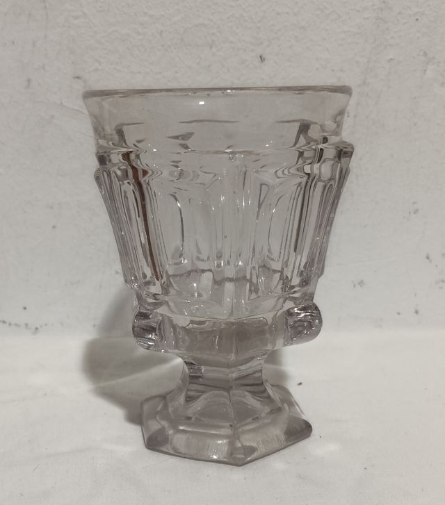 Antigua copa de cristal. La Industria. Gijón.