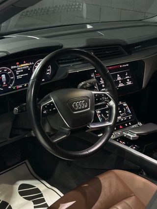 Audi e-tron Sportback Audi e-tron Sportback Black line 50 quattro