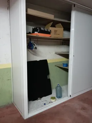 Frente de armario blanco corredero metalico