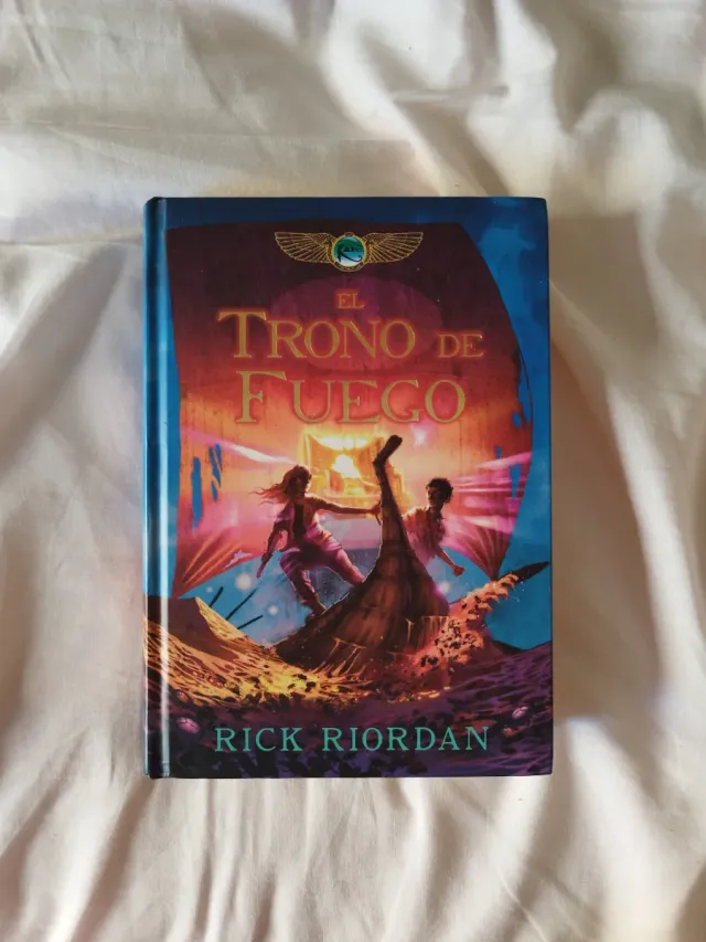 Libro El trono de fuego de Rick Riordan