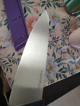 Coltello Tupperware Nero e Viola
