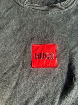 Sudadera Hugo Boss Negra Logo Rojo Vintage