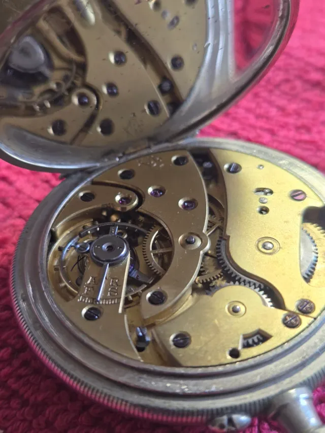 Reloj de bolsillo KILFO.