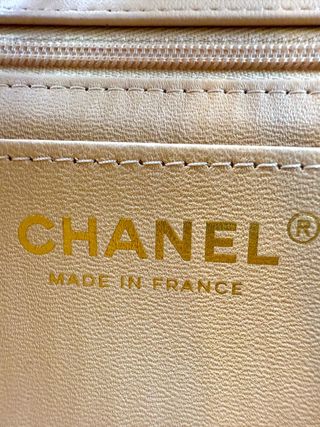 Bolso Chanel Classic Flap Beige Dorado
