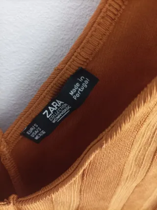 Top naranja de canalé