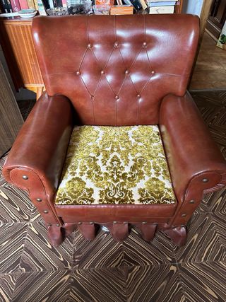 Sofá cama vintage y 2 sillones