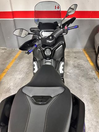 Yamaha XMAX 125