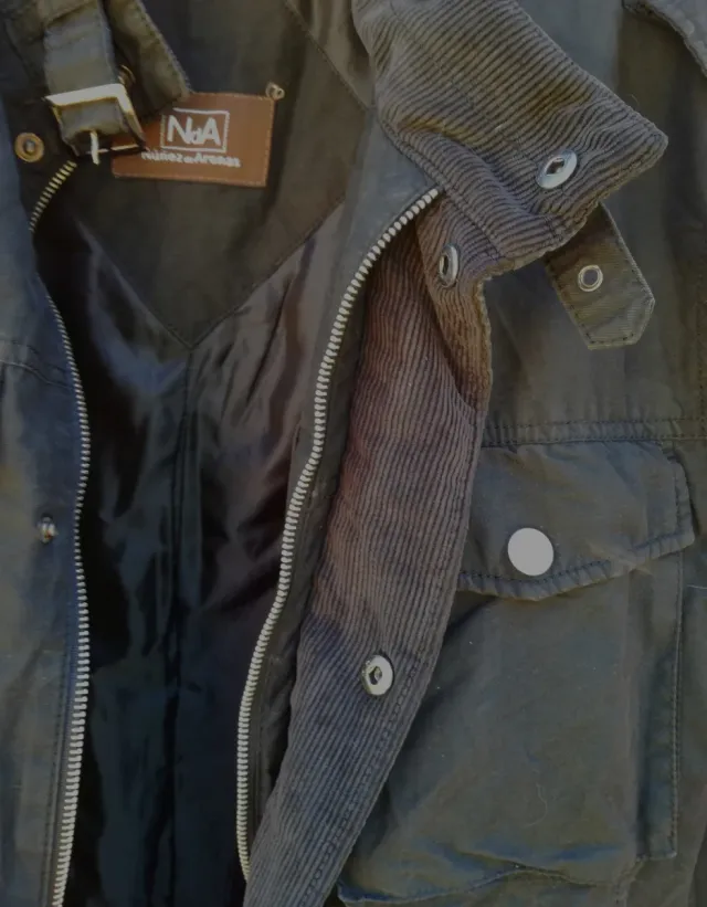 ABRIGO PLUMIFERO TELA TIPO VAQUERA Y PANA MARRÓN