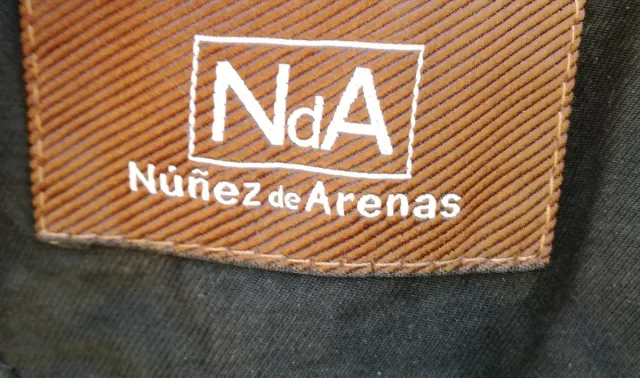 ABRIGO PLUMIFERO TELA TIPO VAQUERA Y PANA MARRÓN