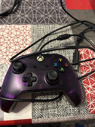 Mando Xbox One S con cable