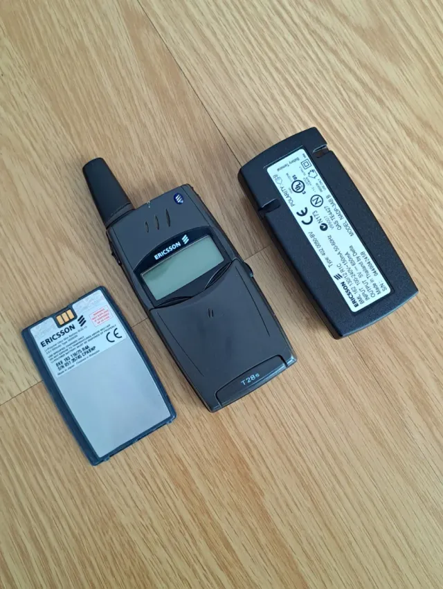 Teléfono Ericsson T28s
