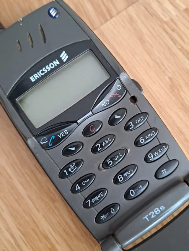 Teléfono Ericsson T28s