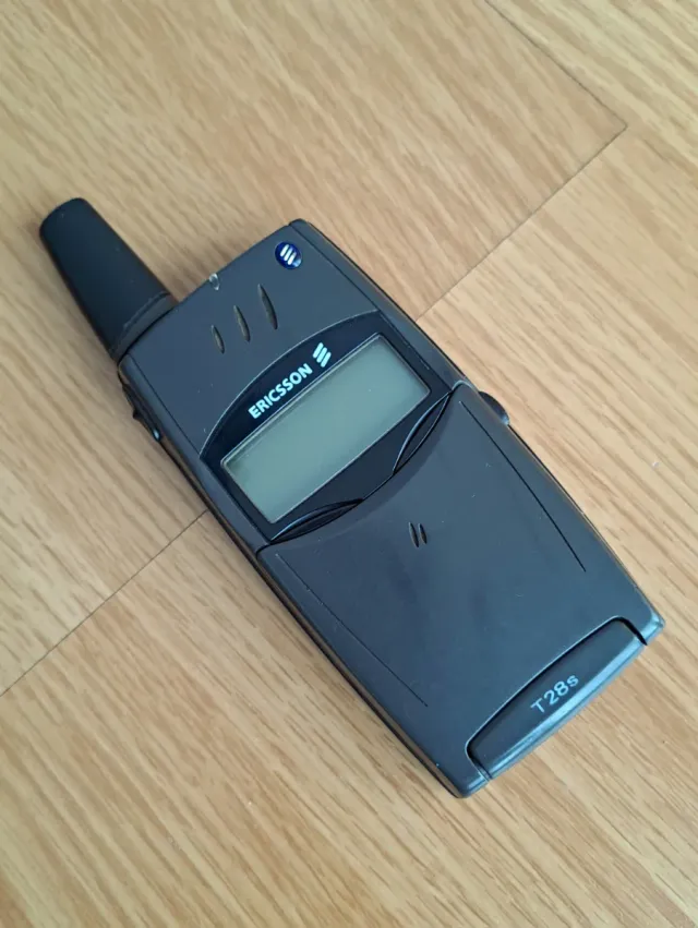 Teléfono Ericsson T28s