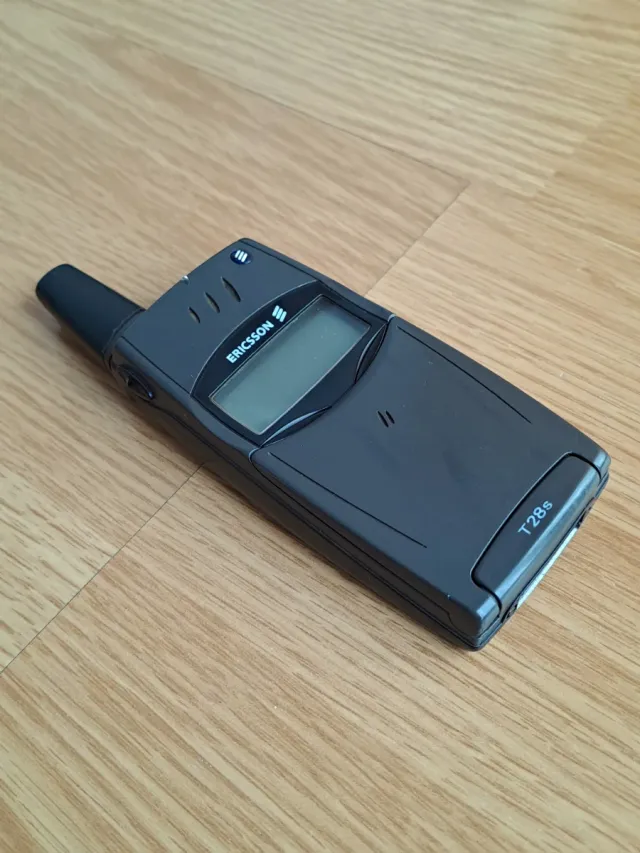 Teléfono Ericsson T28s