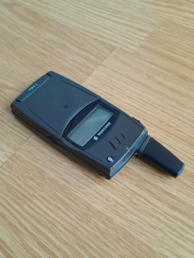 Teléfono Ericsson T28s