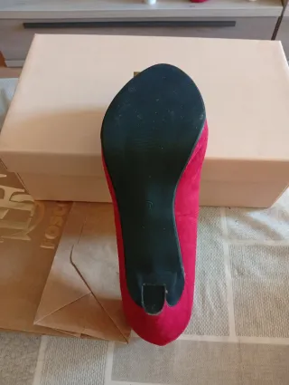 Zapatos de tacón rojos Piccola Piu