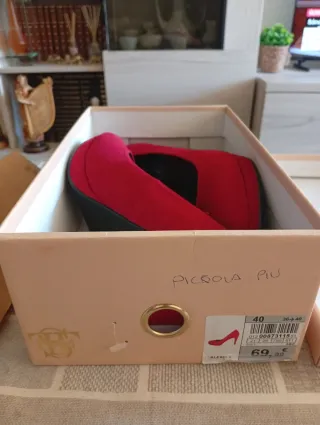 Zapatos de tacón rojos Piccola Piu