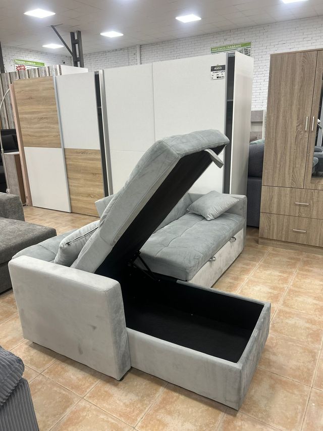 Divano chaise longue grigio NUOVO + baule
