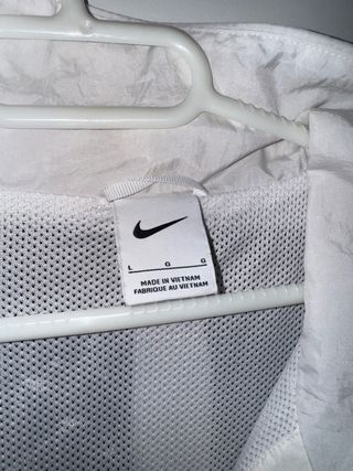 Chaqueta Nike Roja Negra Blanca