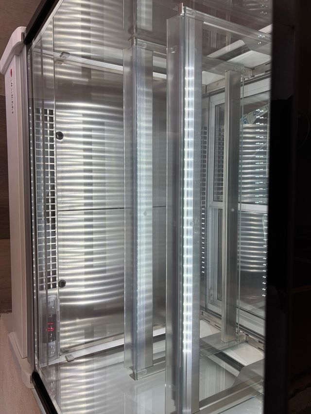 Vitrina Expositora Almison Refrigerada