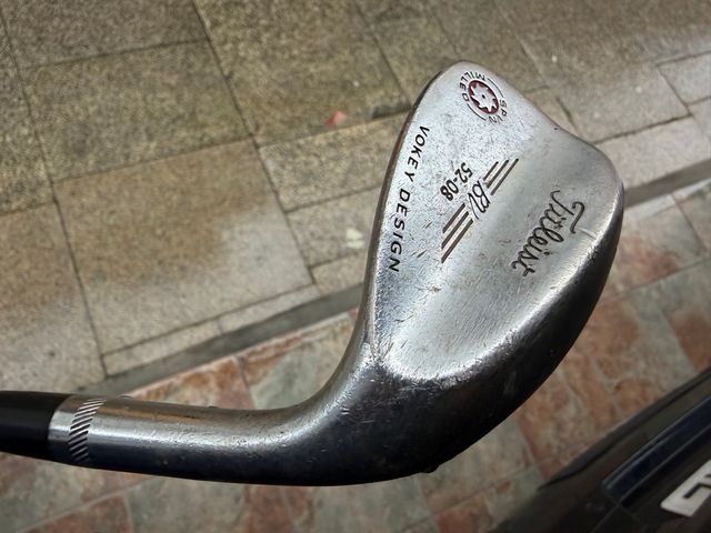 Titleist Vokey Design 52-08 wedge