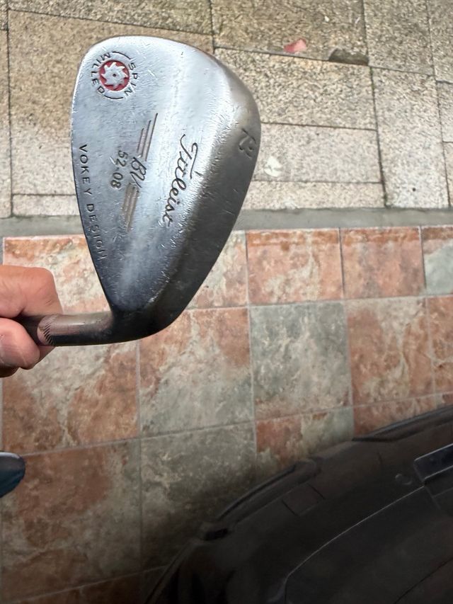 Titleist Vokey Design 52-08 wedge