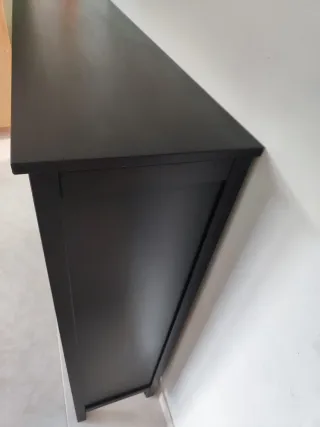 Vitrina Ikea HEMNES Negra