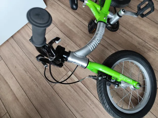 Bicicleta Littlebig verde y plateada