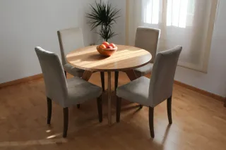 Tavolo rotondo allungabile in legno massello