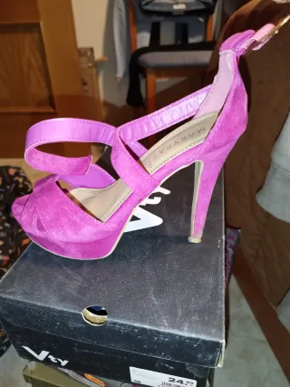 Zapatos y bolso compañeros