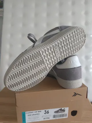 Zapatillas Tenth grises y blancas talla 36