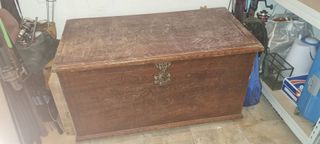 Bahul de madera tallada