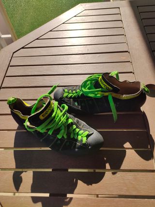 Pies de Gato escalada Boreal Negros y Verdes.