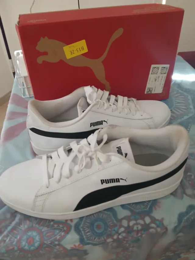 Zapatillas Puma Blancas y Negras